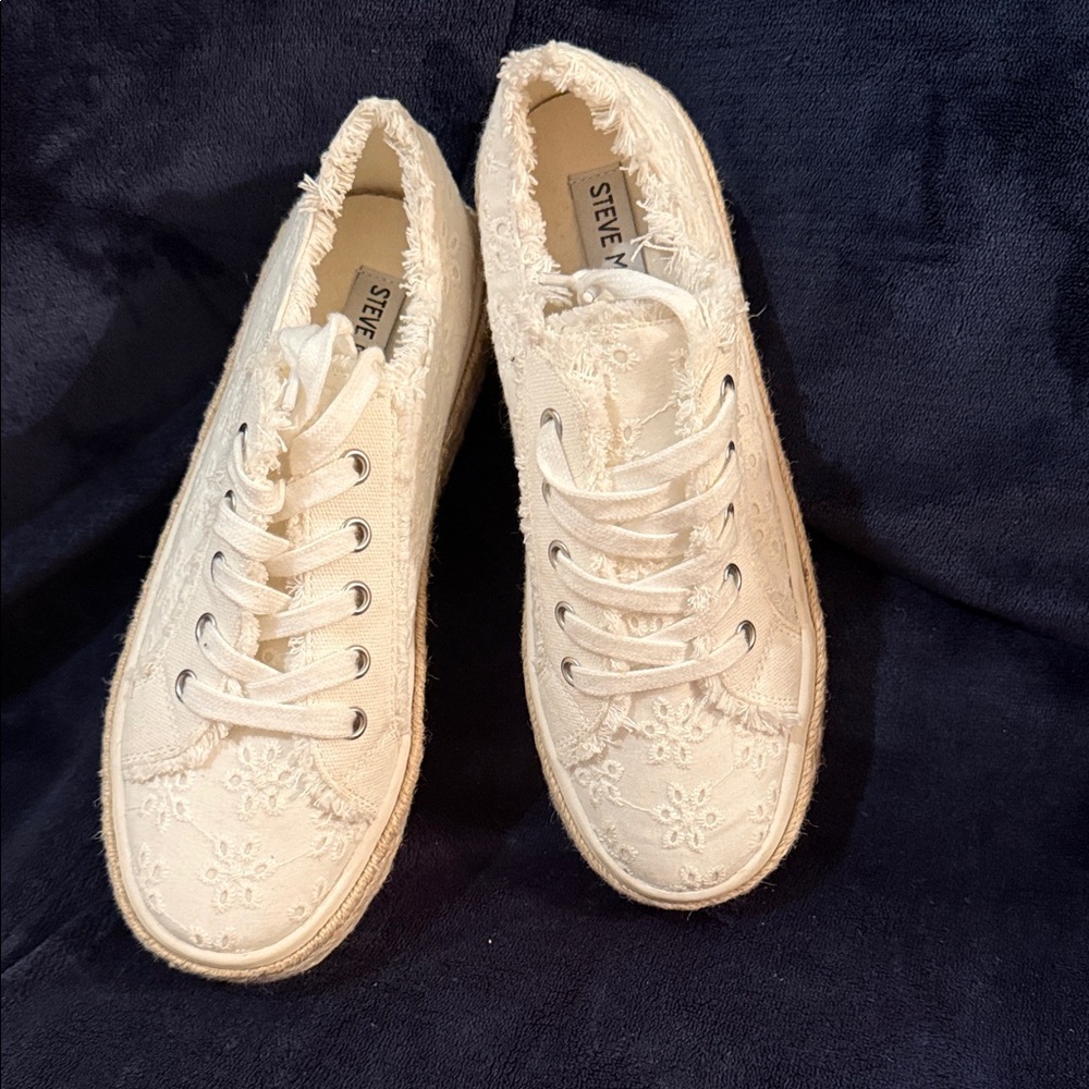 Steve Madden Women's White Embroidered Sneakers